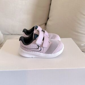 Nike unisex-child Star Runner 2 | Size: Toddler 6C